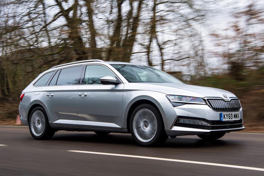  Skoda Superb iV Combi (3V) 2019 года  (UK) (фото 19 из 19)